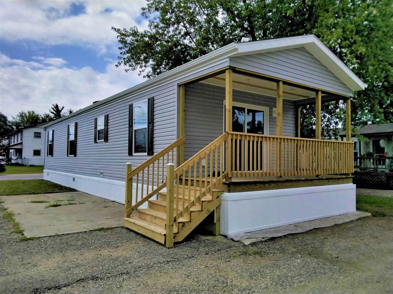 525 Main St - Photo 1