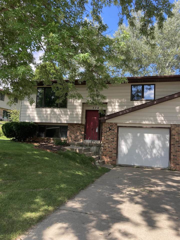 524 Mahogany Way - Photo 1