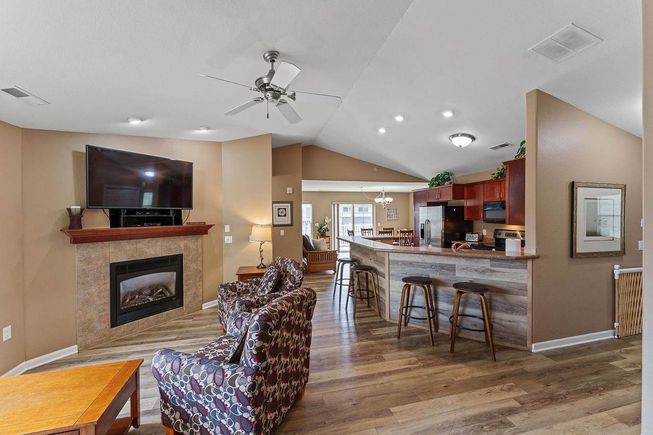 670 Lake Ave - Photo 1