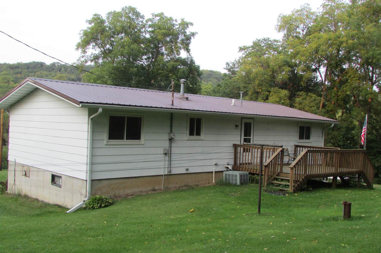 32881 Robin Hollow Rd - Photo 1