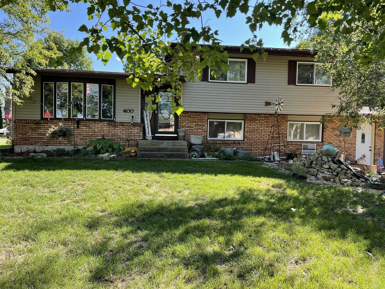 400 Hill Dr - Photo 1
