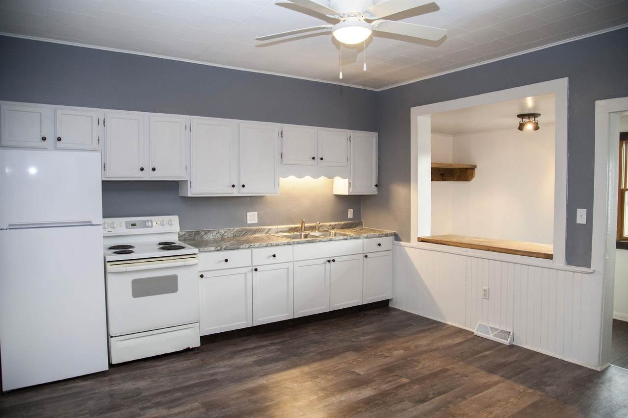 550 Main St - Photo 1