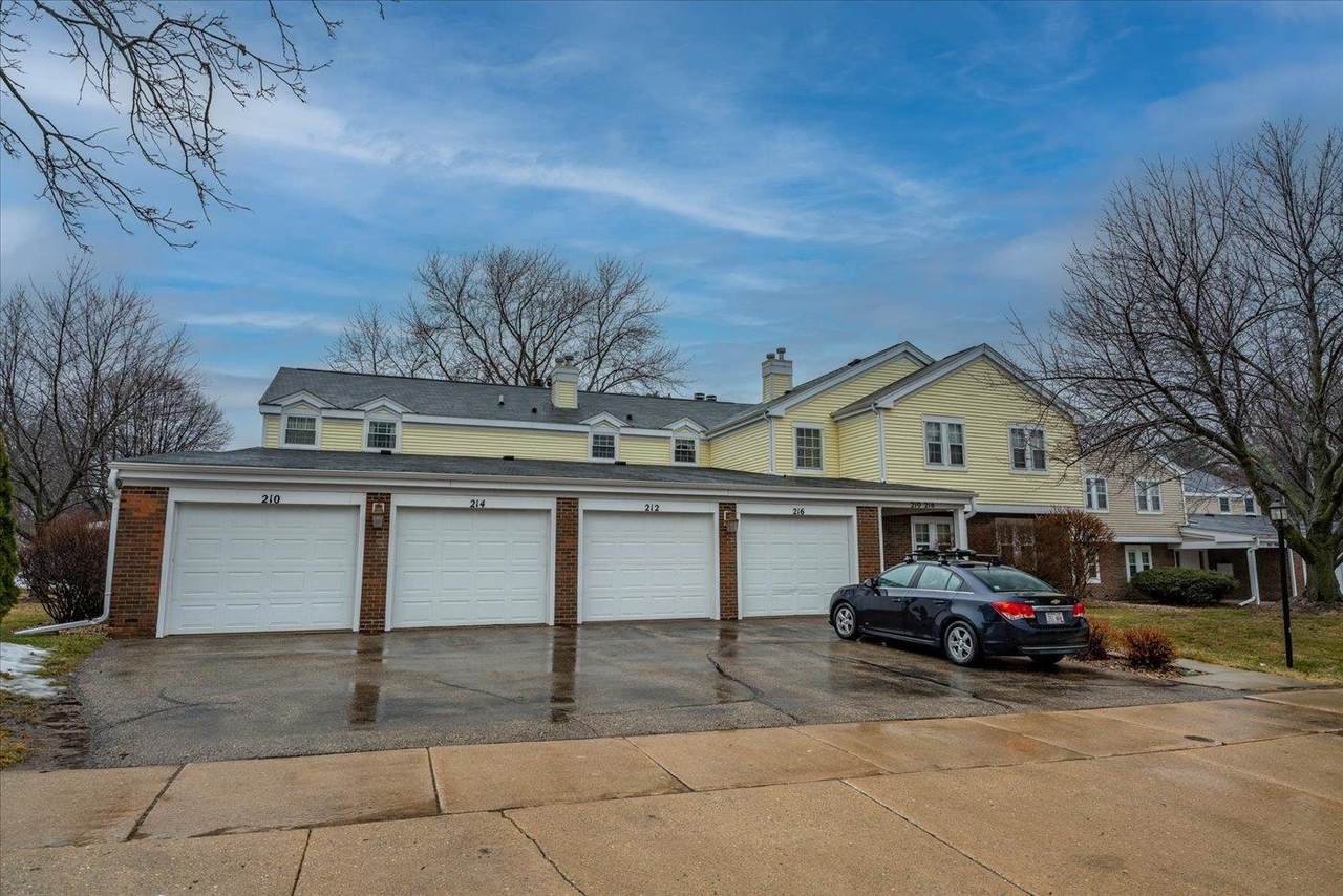 212 High Point Rd - Photo 1