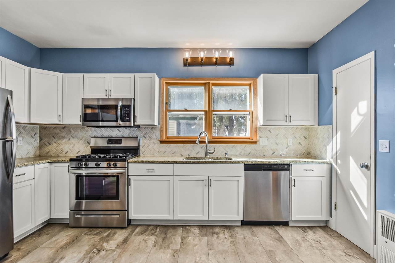 2118 Washington Ave - Photo 1