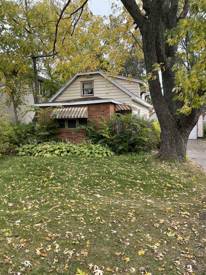 2303 Parmenter St - Photo 1