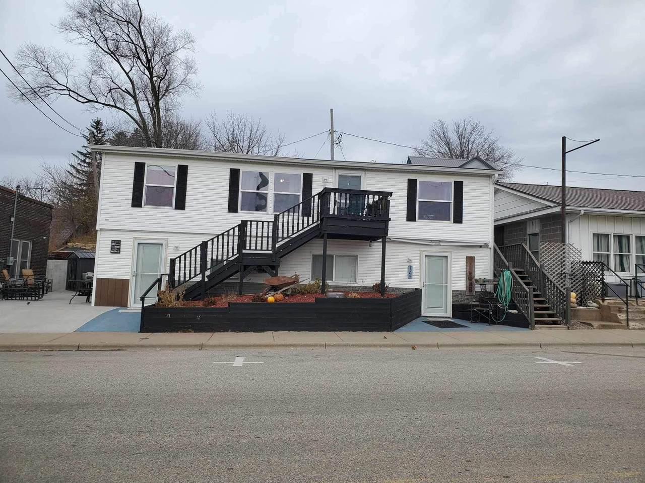 122 Main Street - Photo 1