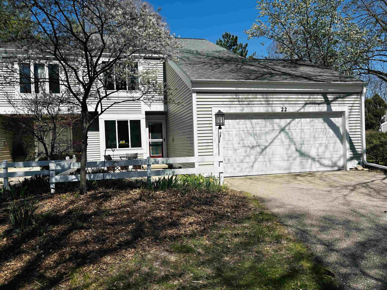 22 Pin Oak Trail - Photo 1