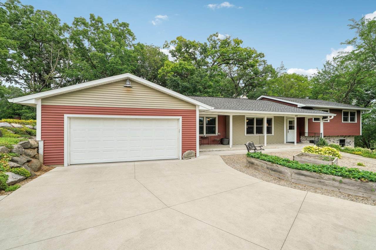 3268 Freeway Court - Photo 1