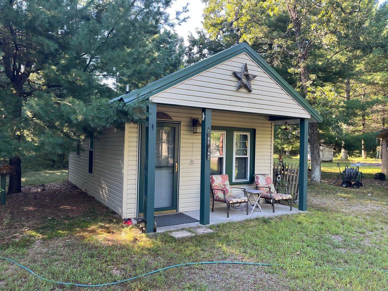 1775 Badger Court - Photo 1