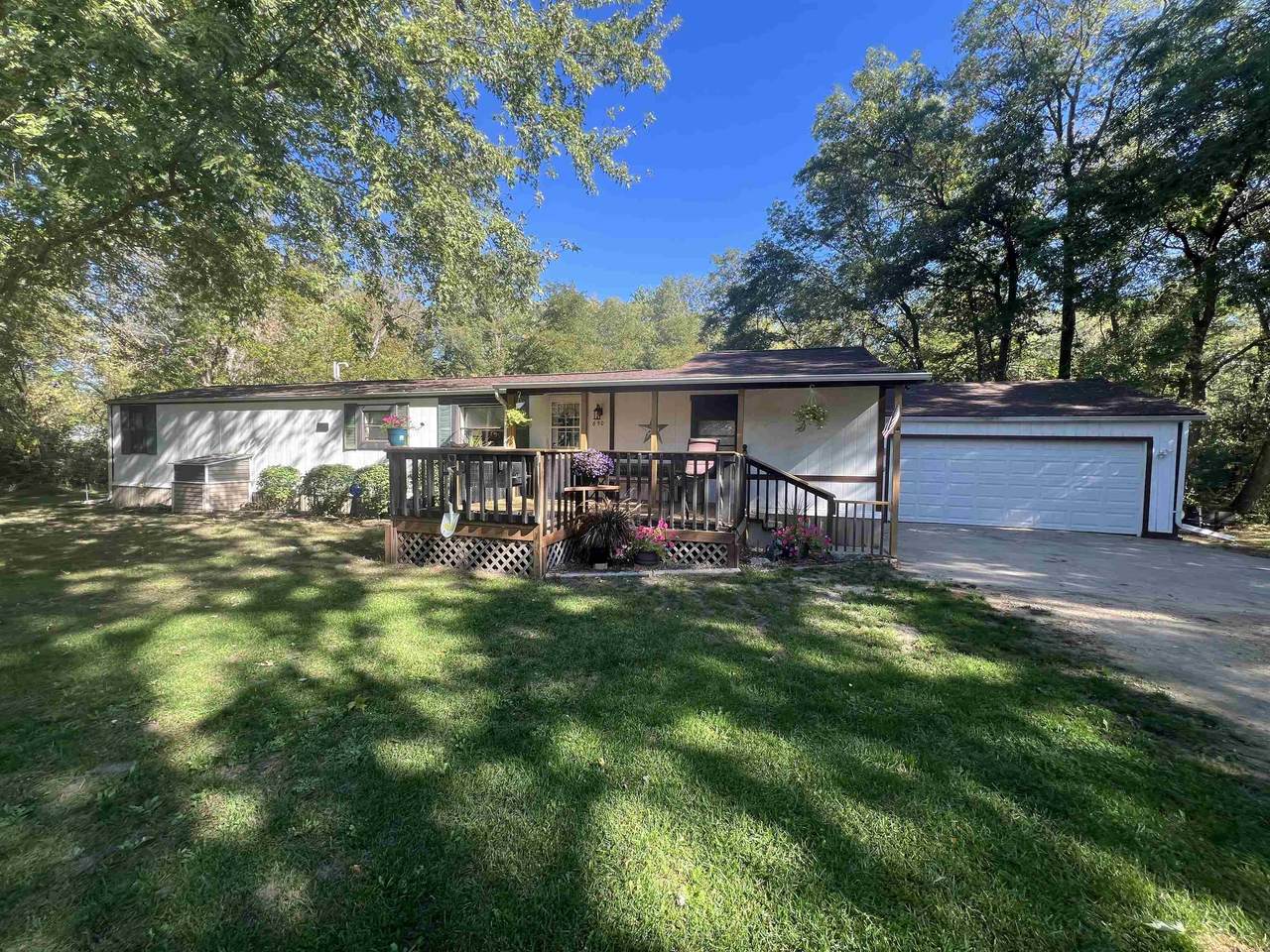 650 Roosevelt Street - Photo 1
