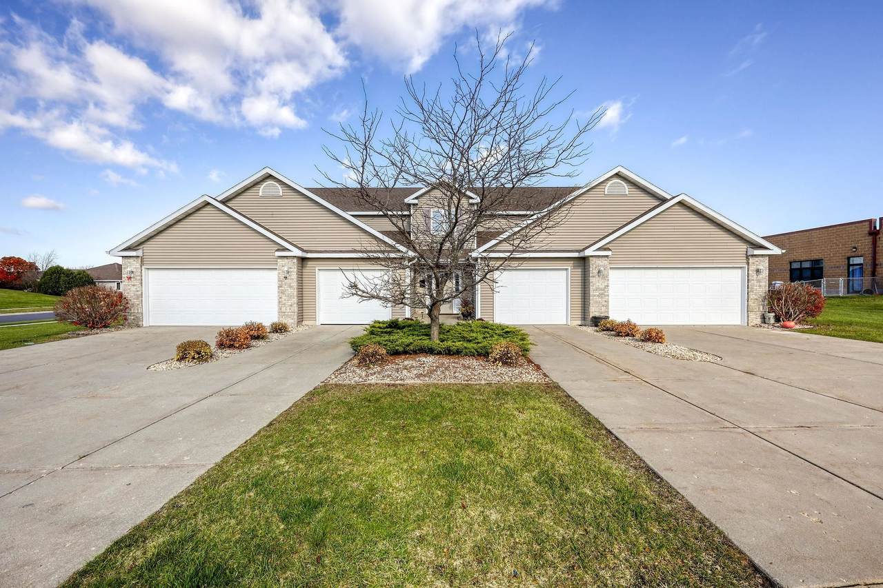 211 Douglas Drive - Photo 1