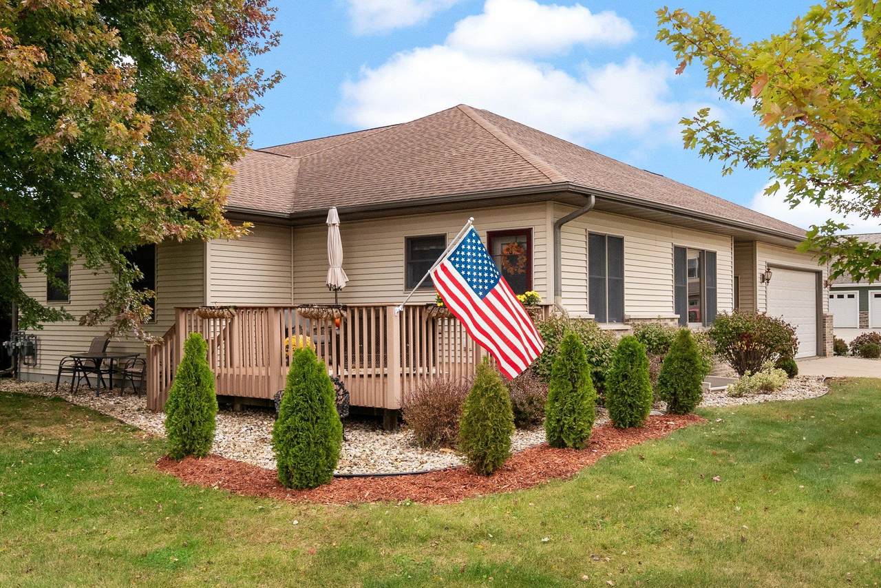 2000 Sandhill Drive - Photo 1