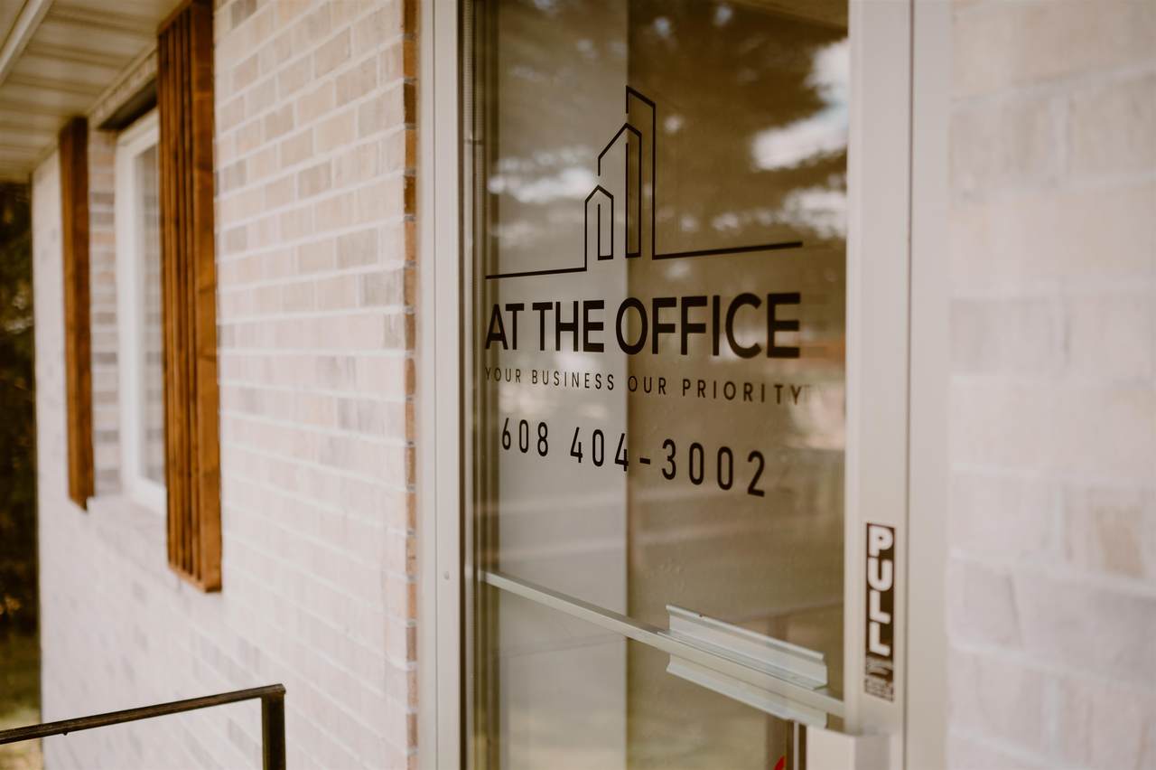 2560 E Main Street - Photo 1