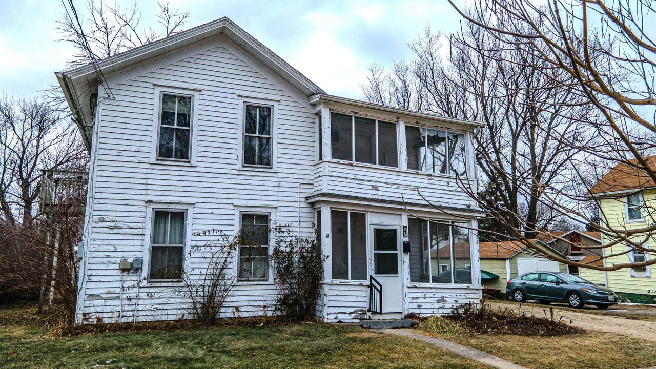 540 Dunkirk Avenue - Photo 1