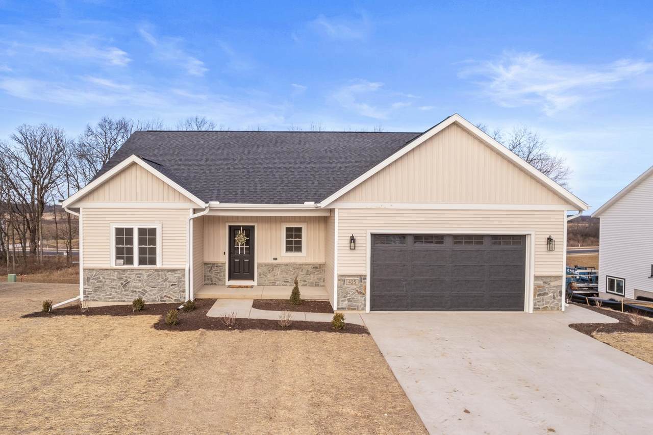 425 Gunderson Drive - Photo 1