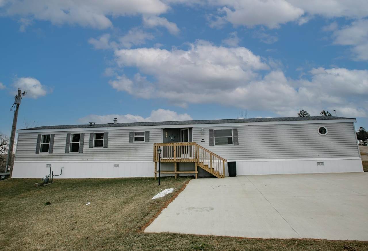 316 Evergreen Village Road - Photo 1