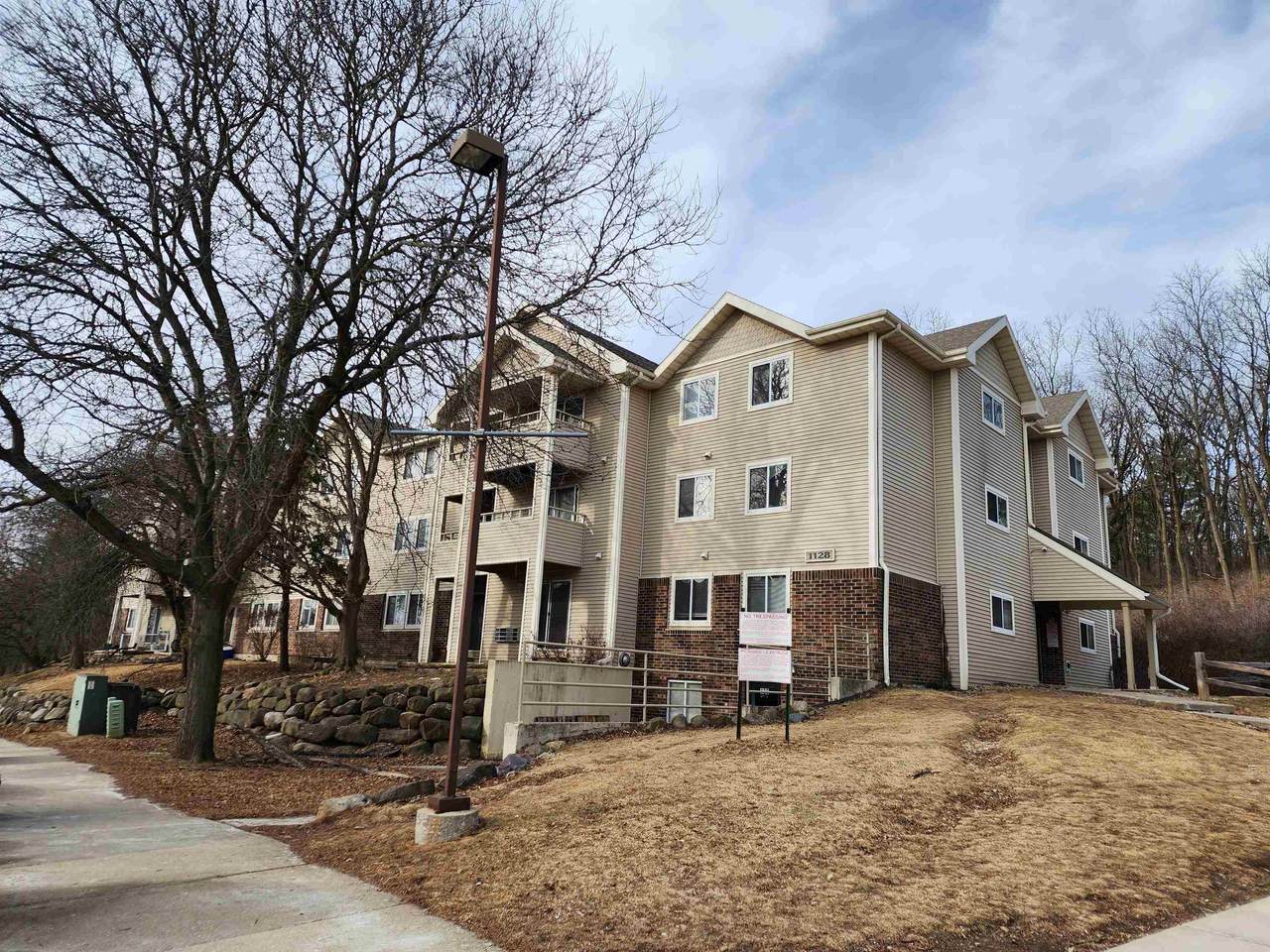 1128 Morraine View Drive - Photo 1