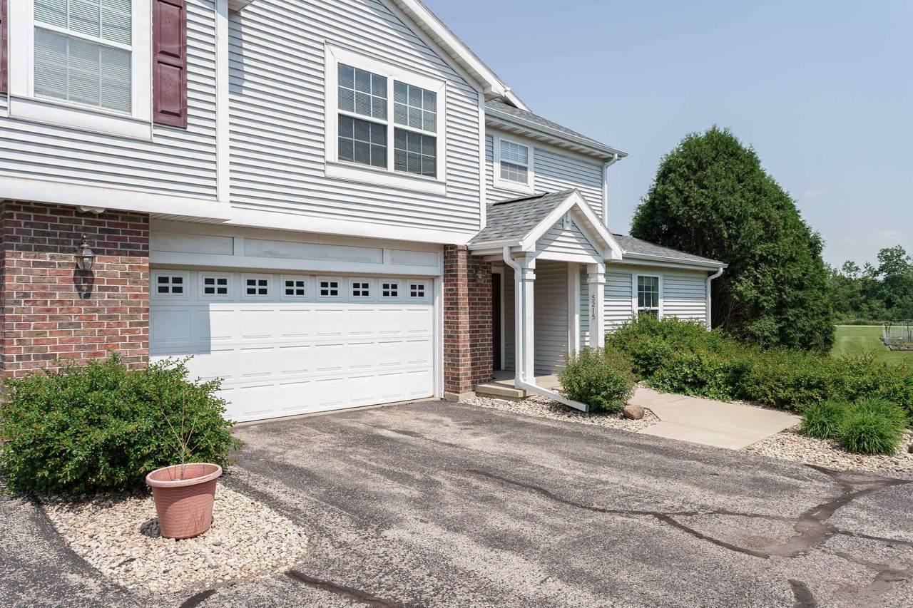 5215 Aspen Way - Photo 1