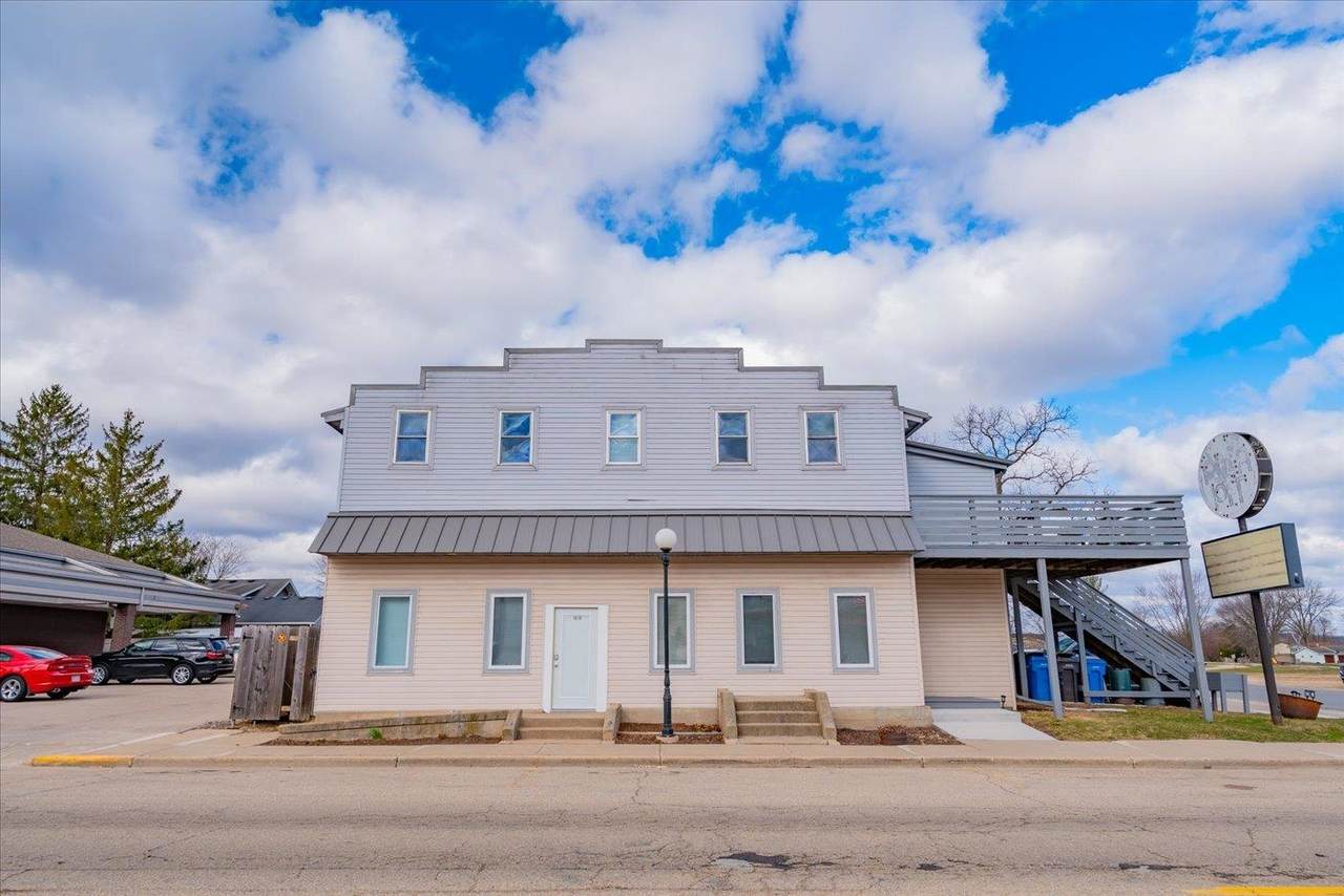1010 Mills Street - Photo 1