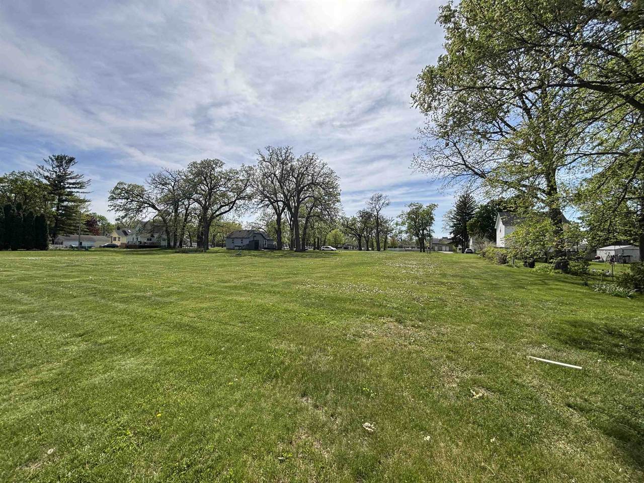 616 Maple Street - Photo 1