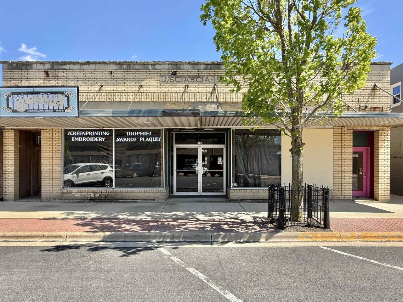 225-229 Allen Street - Photo 1