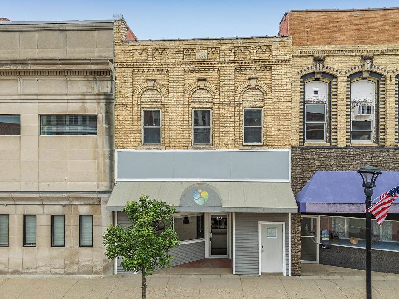 223 Main Street - Photo 1