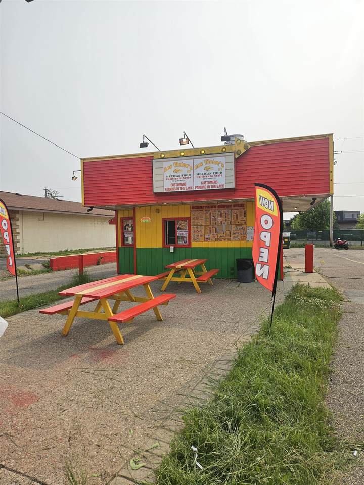 301 Division Street - Photo 1