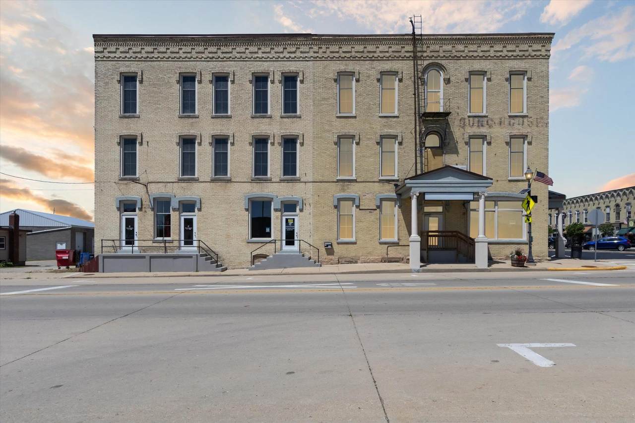 1101 1st Center Avenue - Photo 1
