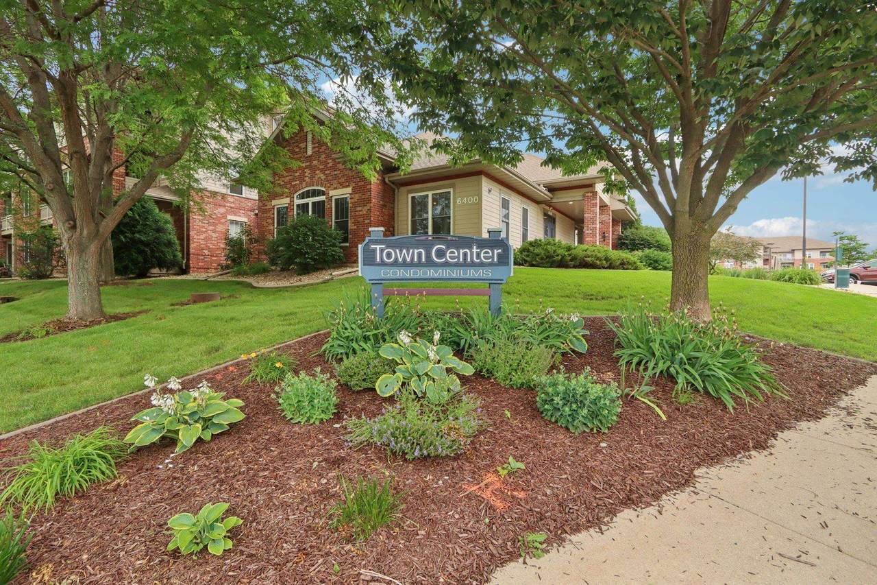 6402 Milwaukee Street - Photo 1