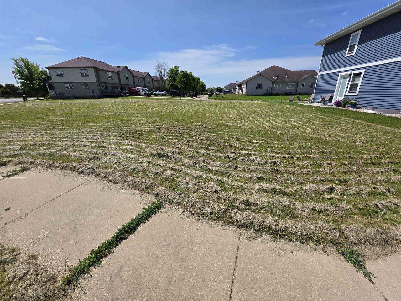 2693 Hazelnut Trail - Photo 1