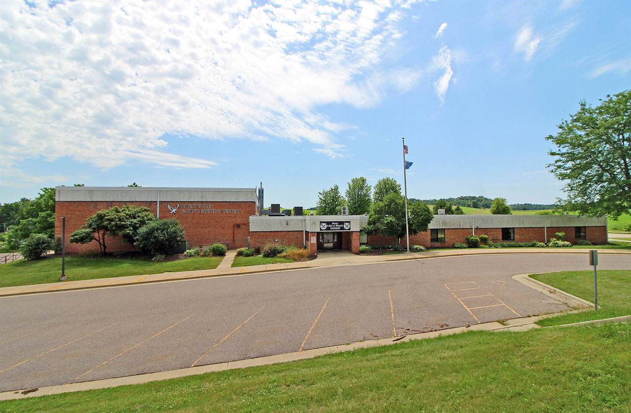 1370 Cherry Street - Photo 1