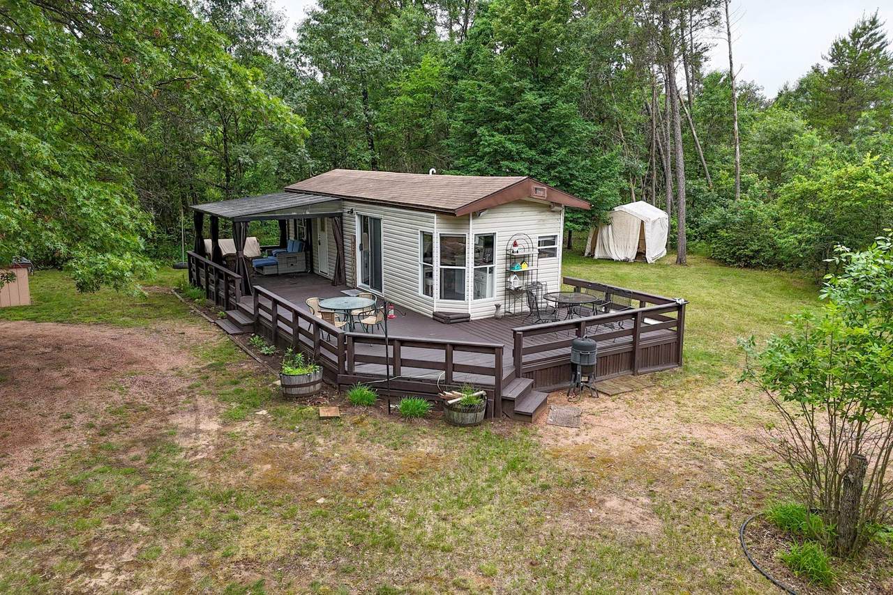 491 16th Avenue - Photo 1