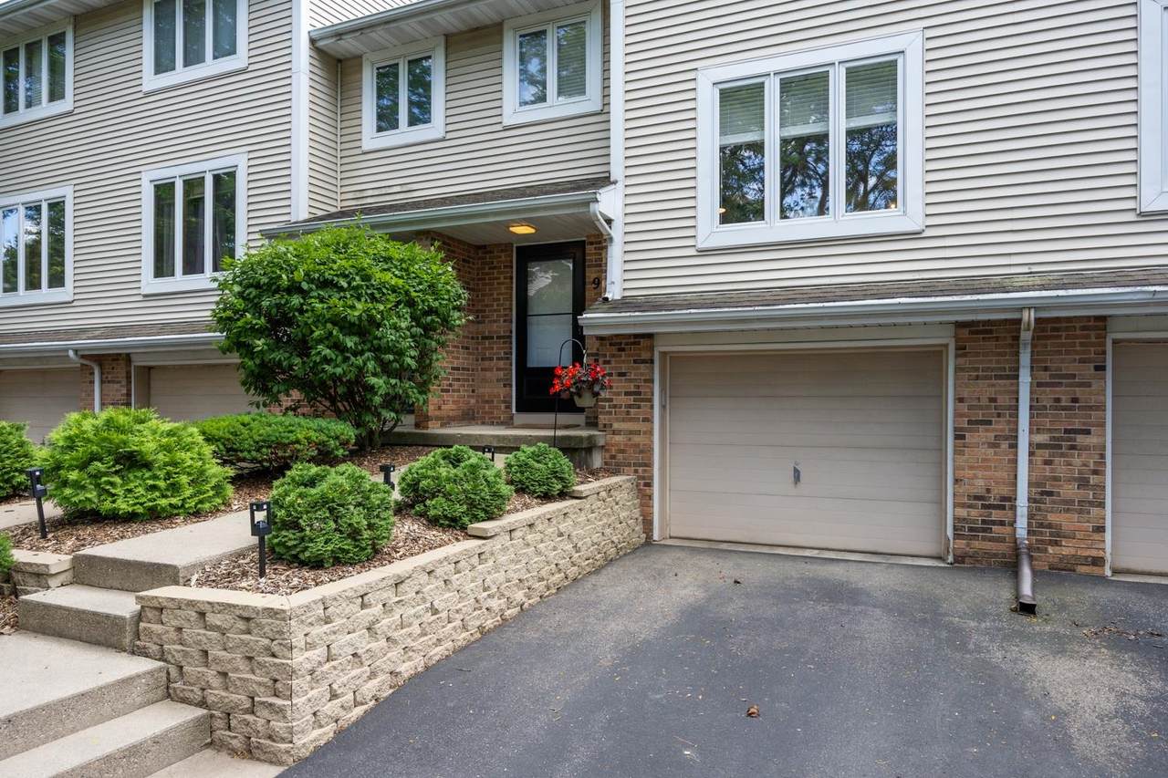 917 Vernon Avenue - Photo 1