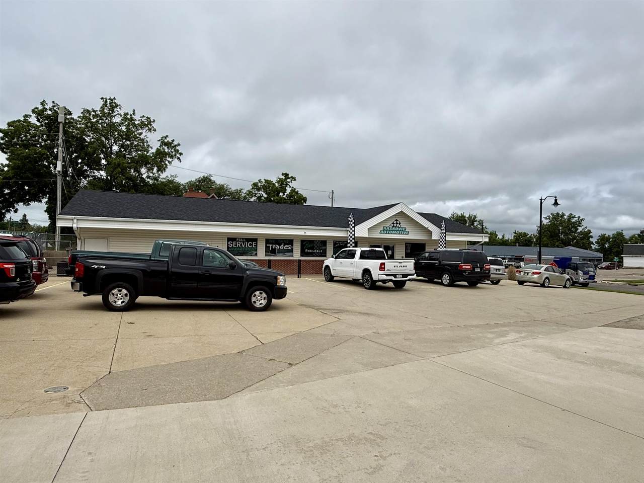 1019 9th Street - Photo 1