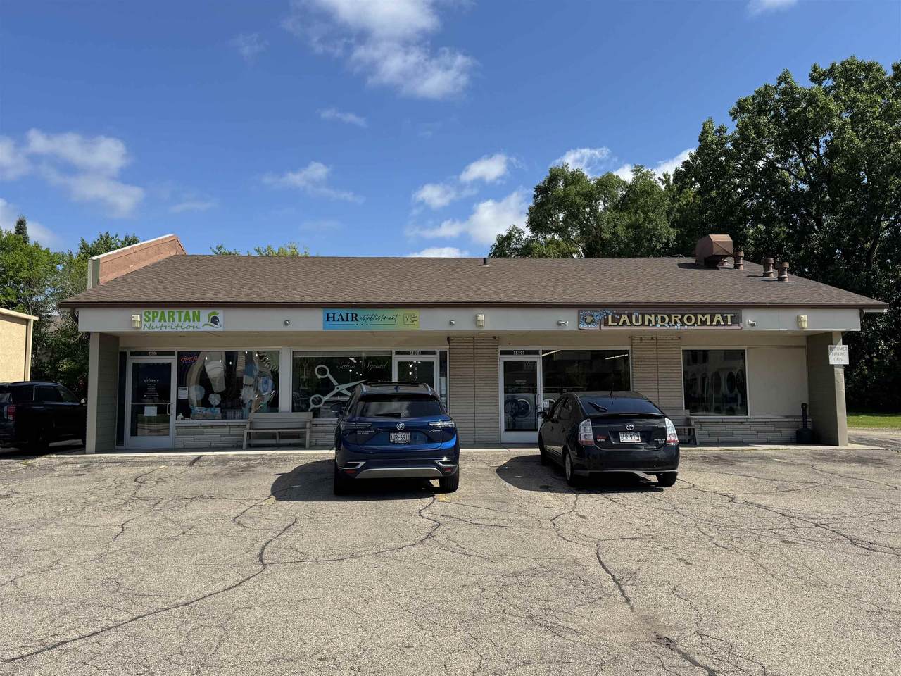 4802 Farwell Street - Photo 1