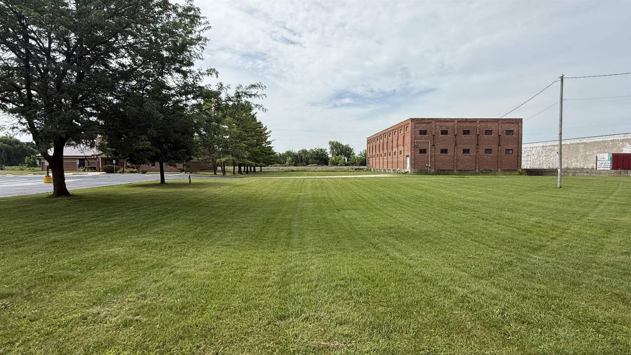 302 Stroud Street - Photo 1