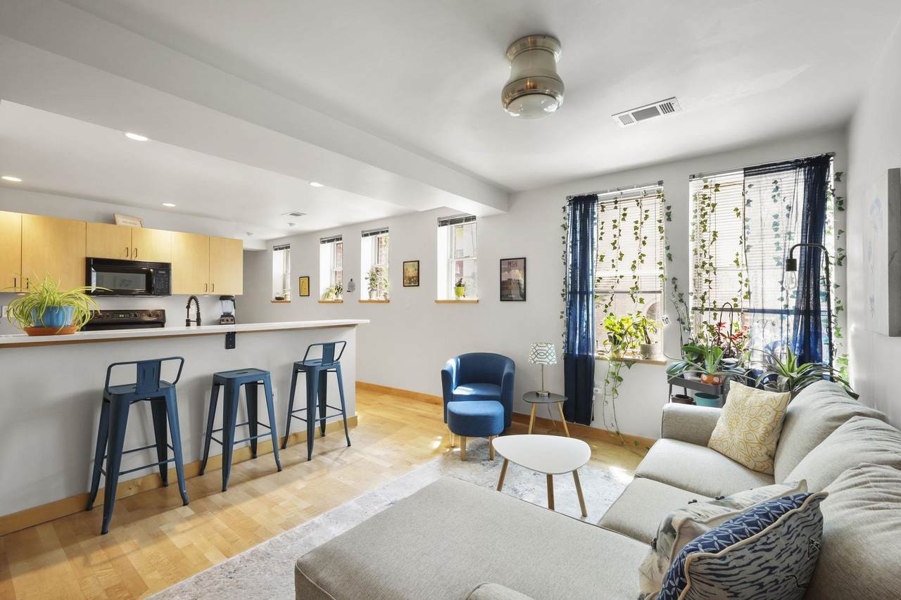 111 Hamilton Street - Photo 1