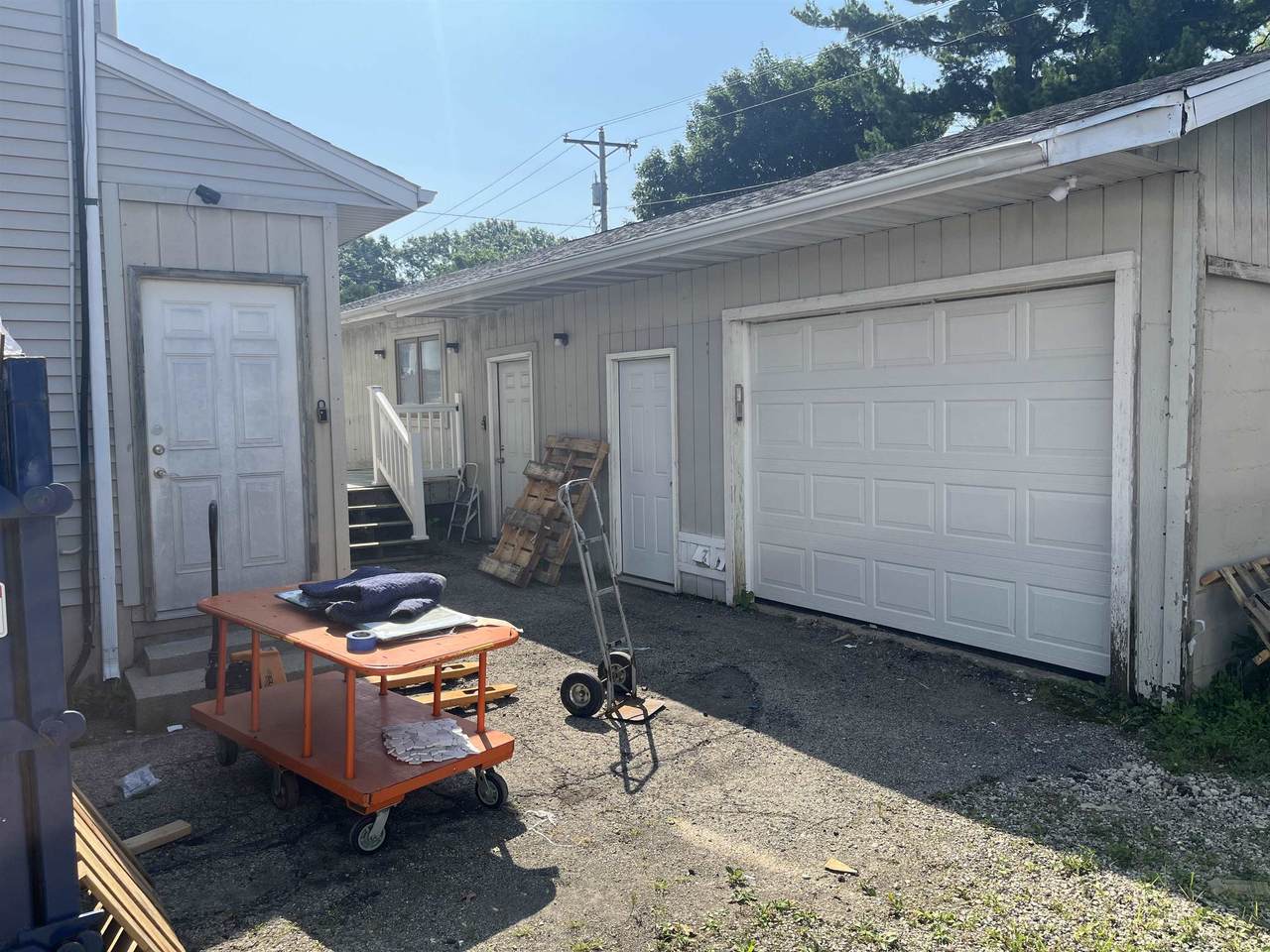 4211 Beltline Hwy - Photo 1