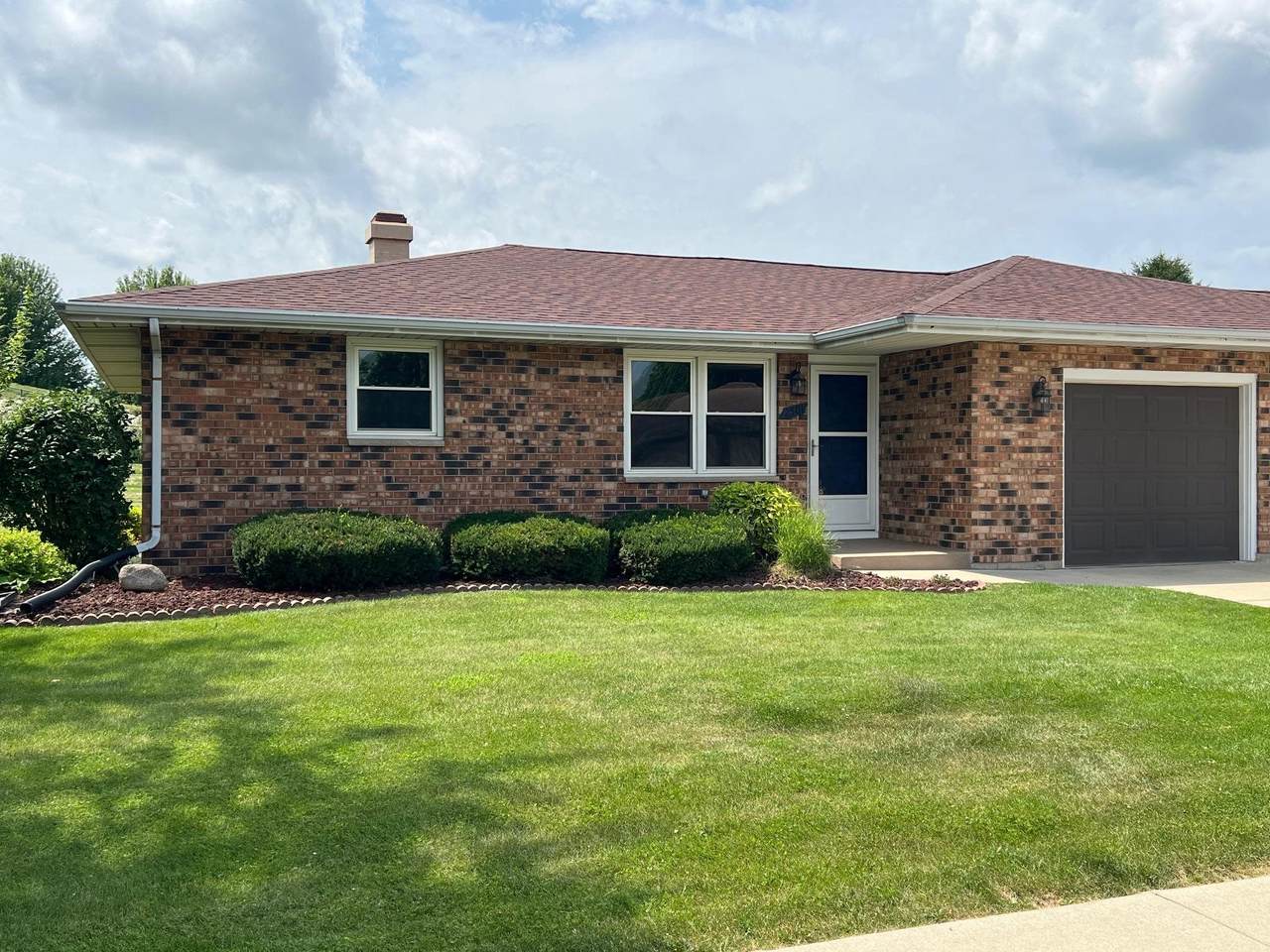 2501 Lexington Drive - Photo 1