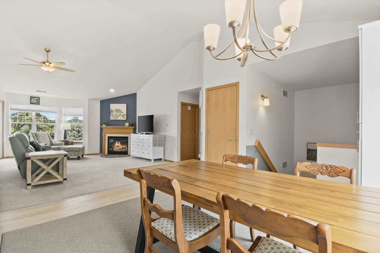 3134 Dorchester Way - Photo 1