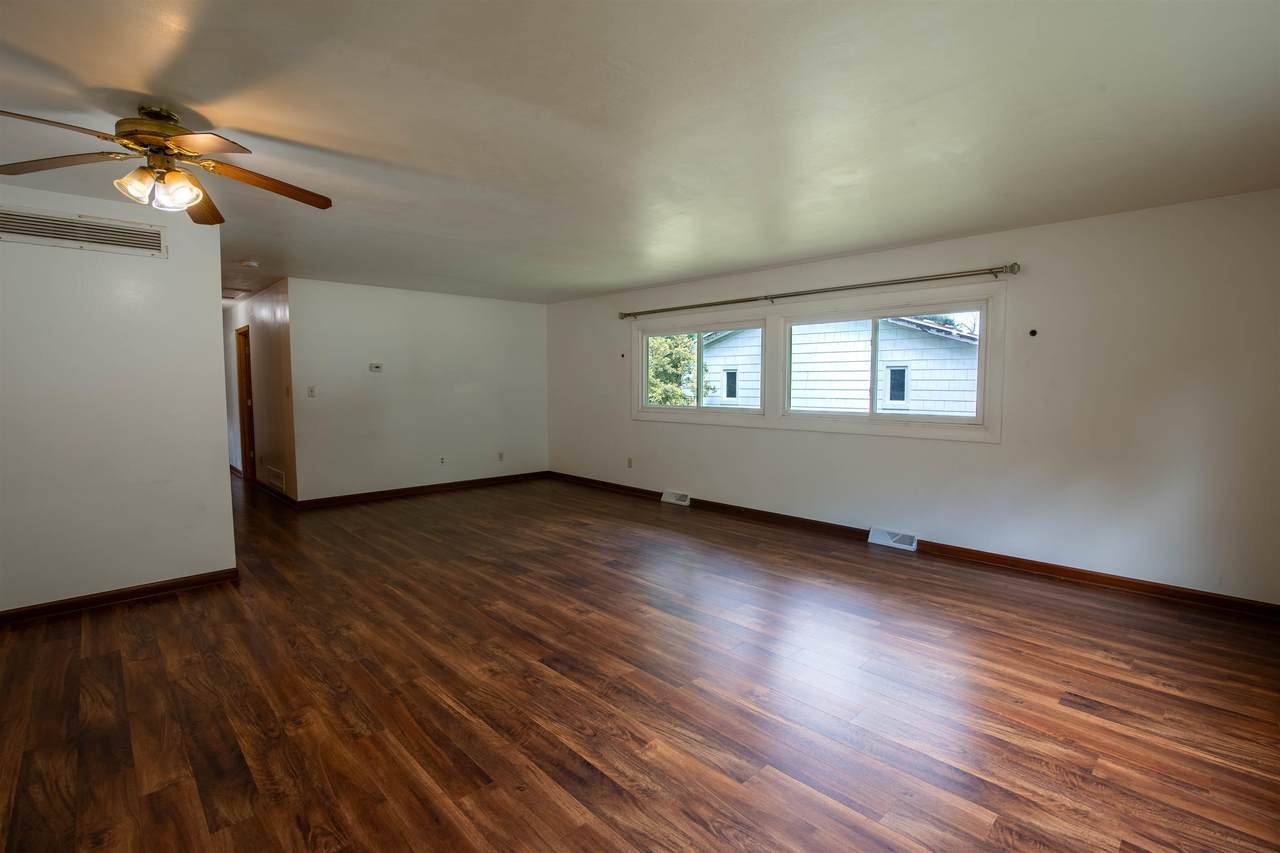 1010 Andrews Drive - Photo 1