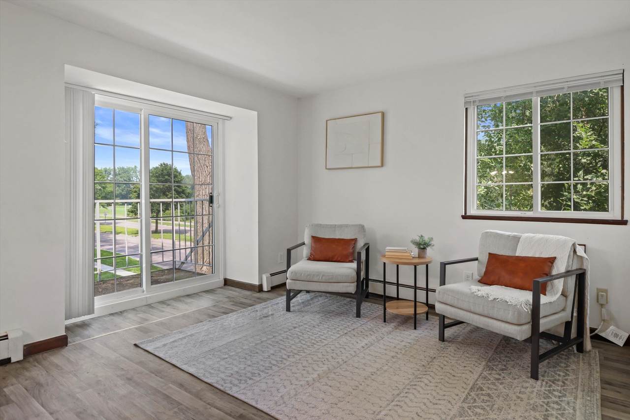 2124 Allen Boulevard - Photo 1