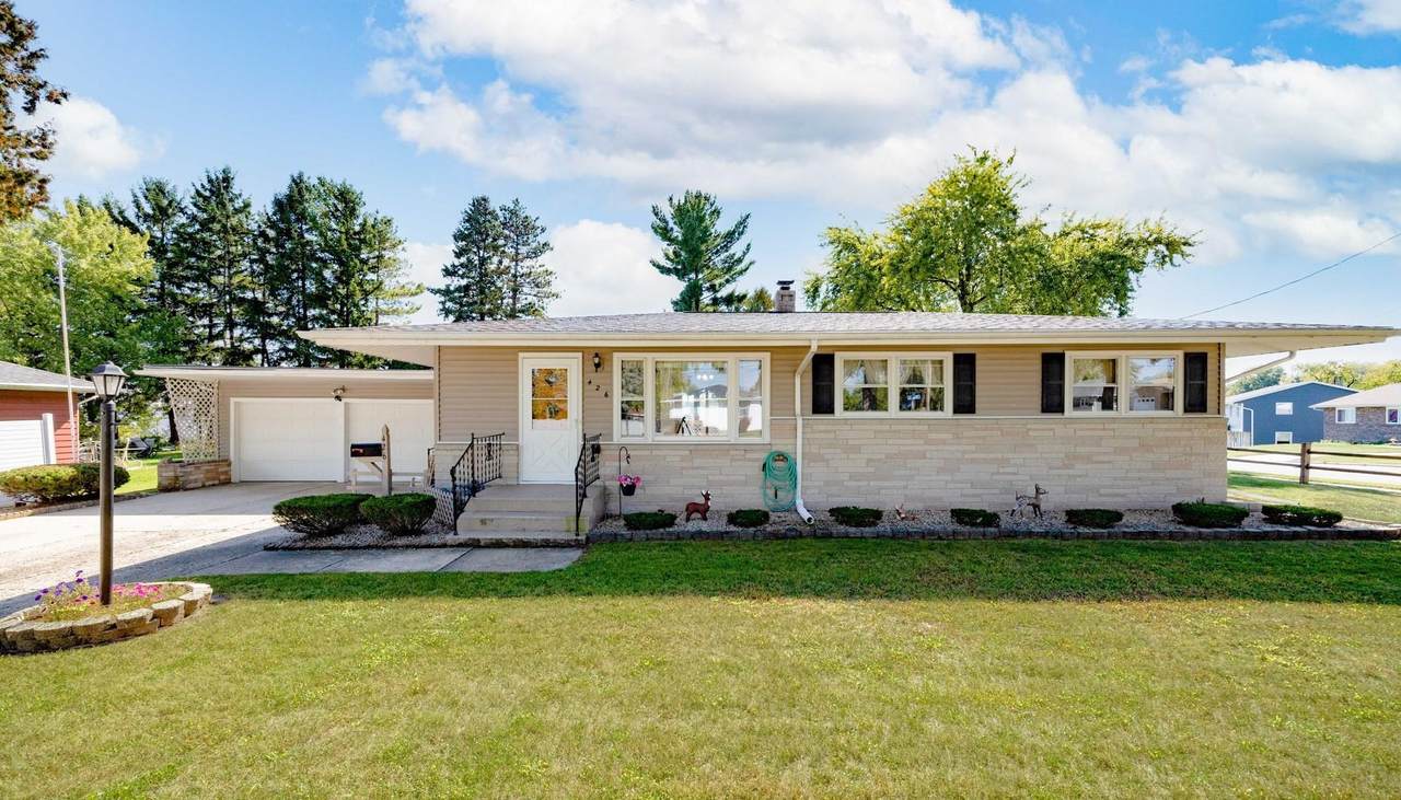426 Plymouth Street - Photo 1