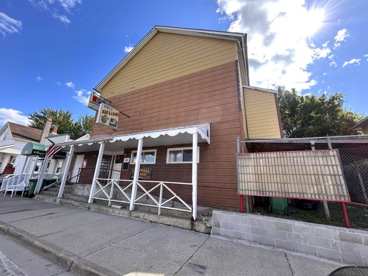 220 South Railroad Street - Photo 1