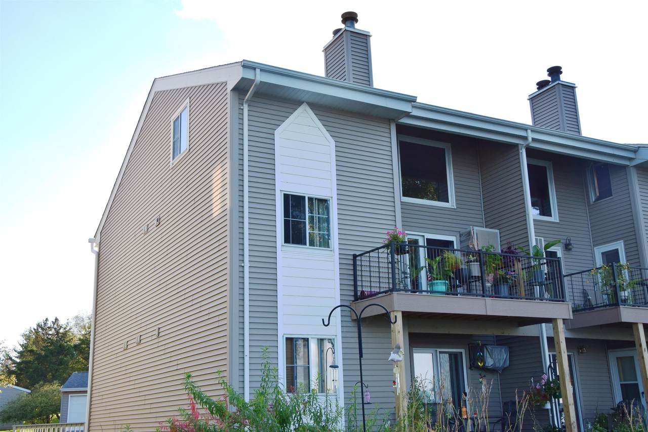 727 Lakeview Road - Photo 1