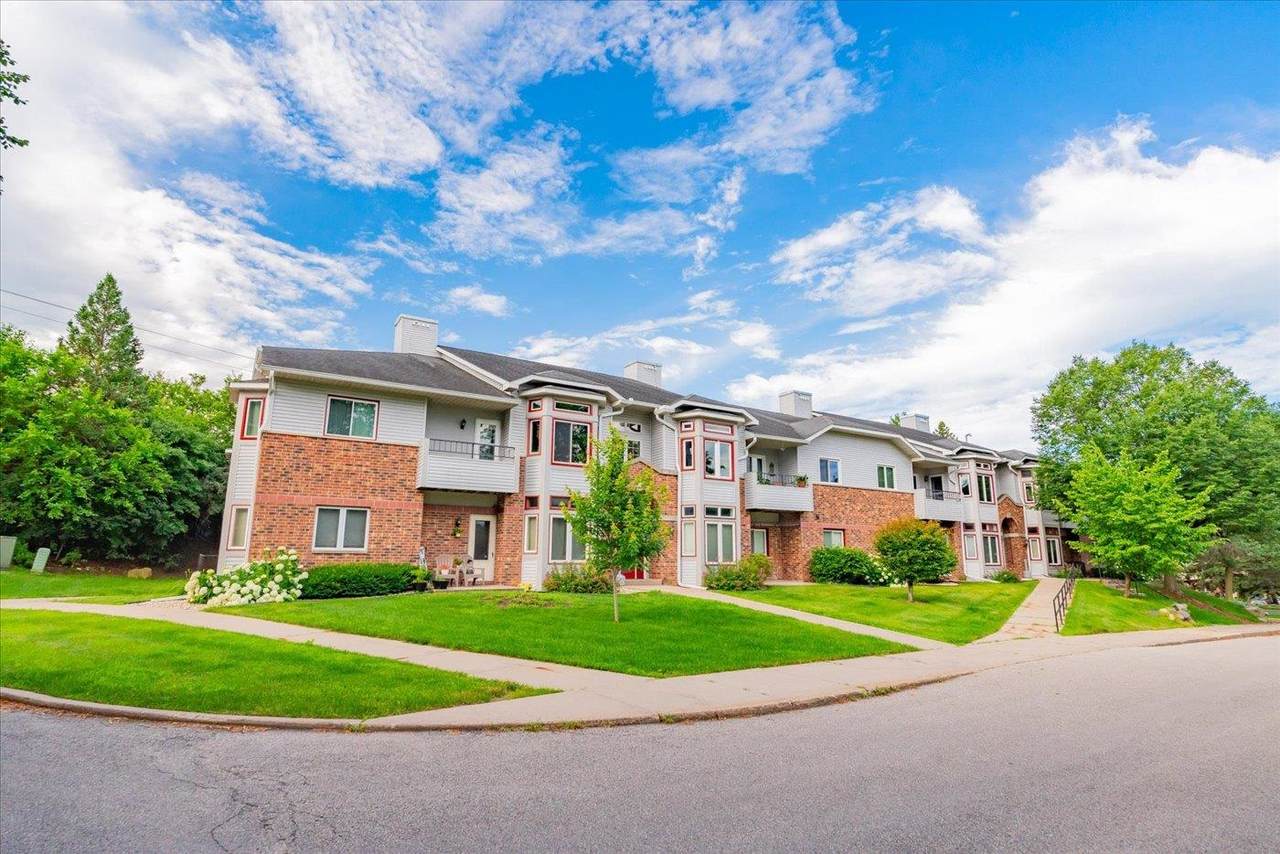 2233 Luann Lane - Photo 1