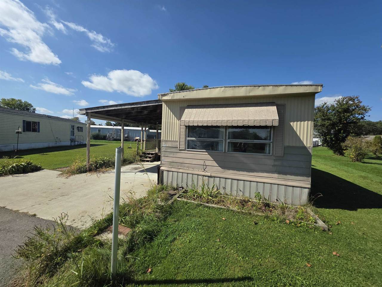 713 Lisa Square - Photo 1