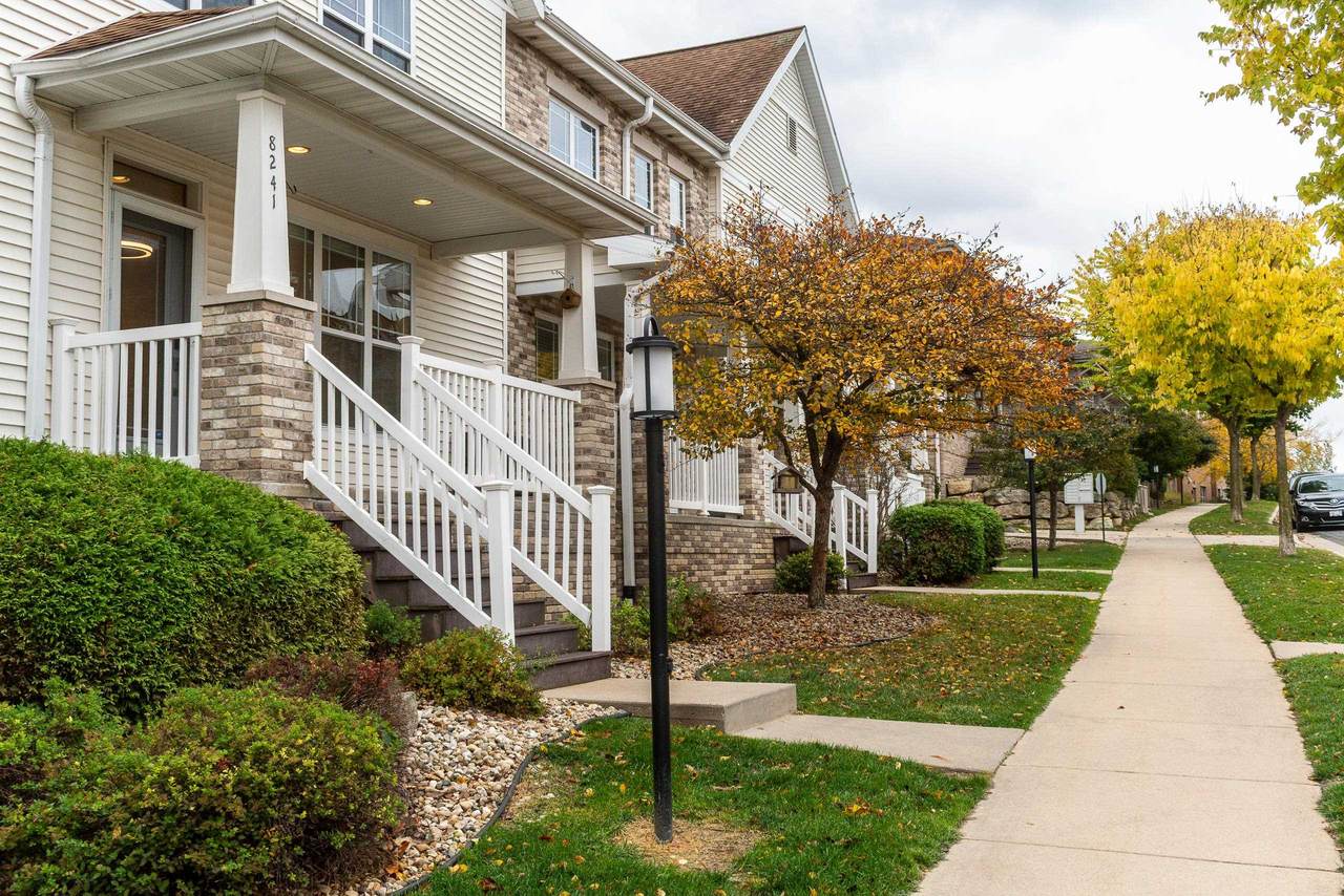 8241 Starr Grass Drive - Photo 1