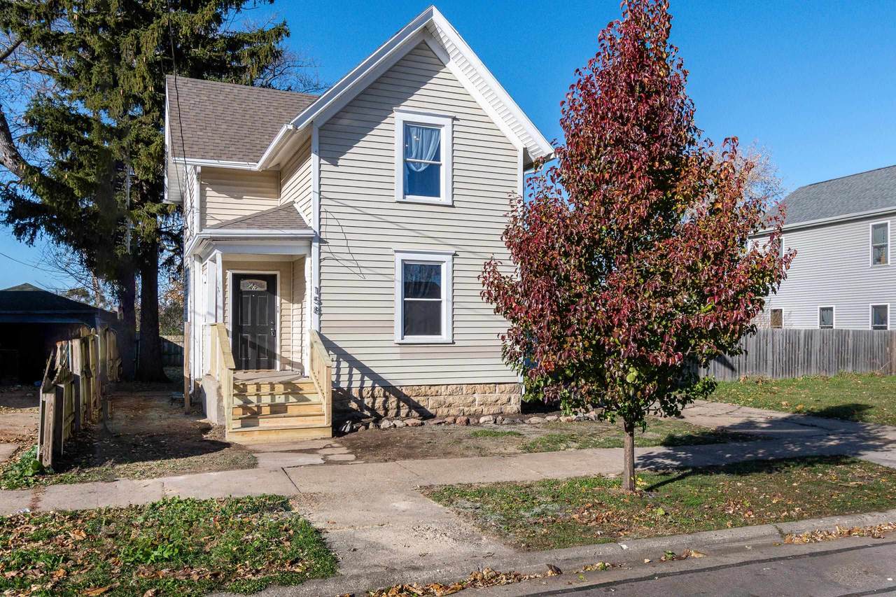 158 Linn Street - Photo 1