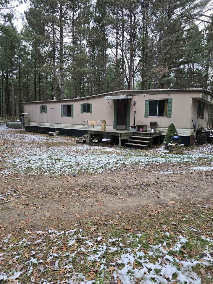 2934 Brentwood Drive - Photo 1